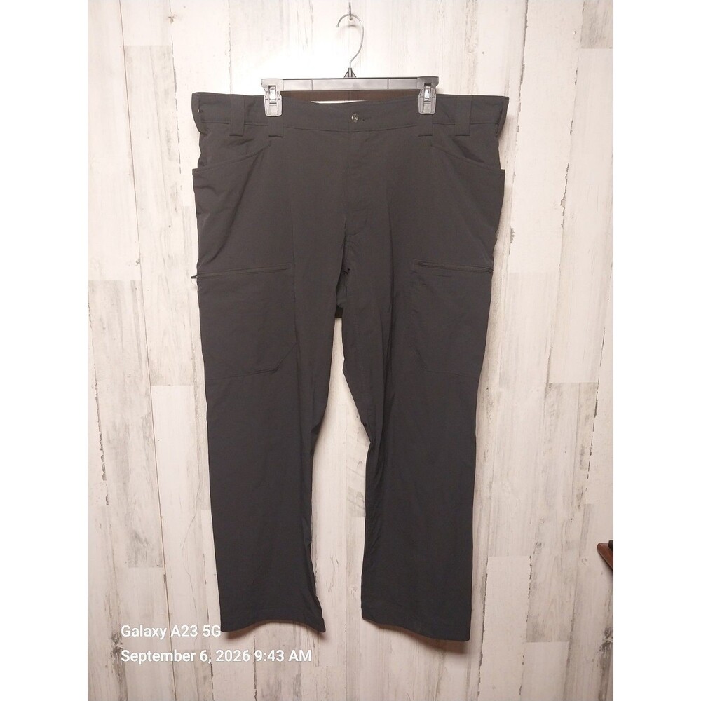 Duluth Trading Co Flexpedition Pants Mens 42x32 Black Relaxed Fit Stretch